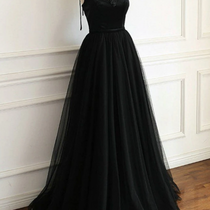 Princess Black Prom Dress Long With Spaghetti..